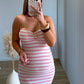 robe-longue-de-grossesse-bustier-rose-avec-rayures-blanc-et-bijou-étoile