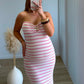 robe-longue-de-grossesse-bustier-rose-avec-rayures-blanc-et-bijou-étoile
