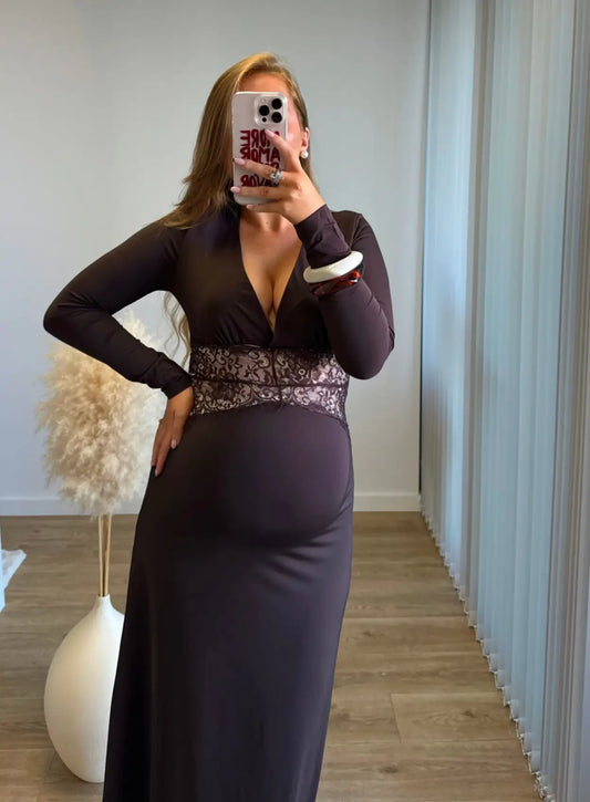 PRALINÉ - Robe longue de grossesse marron avec dentelle