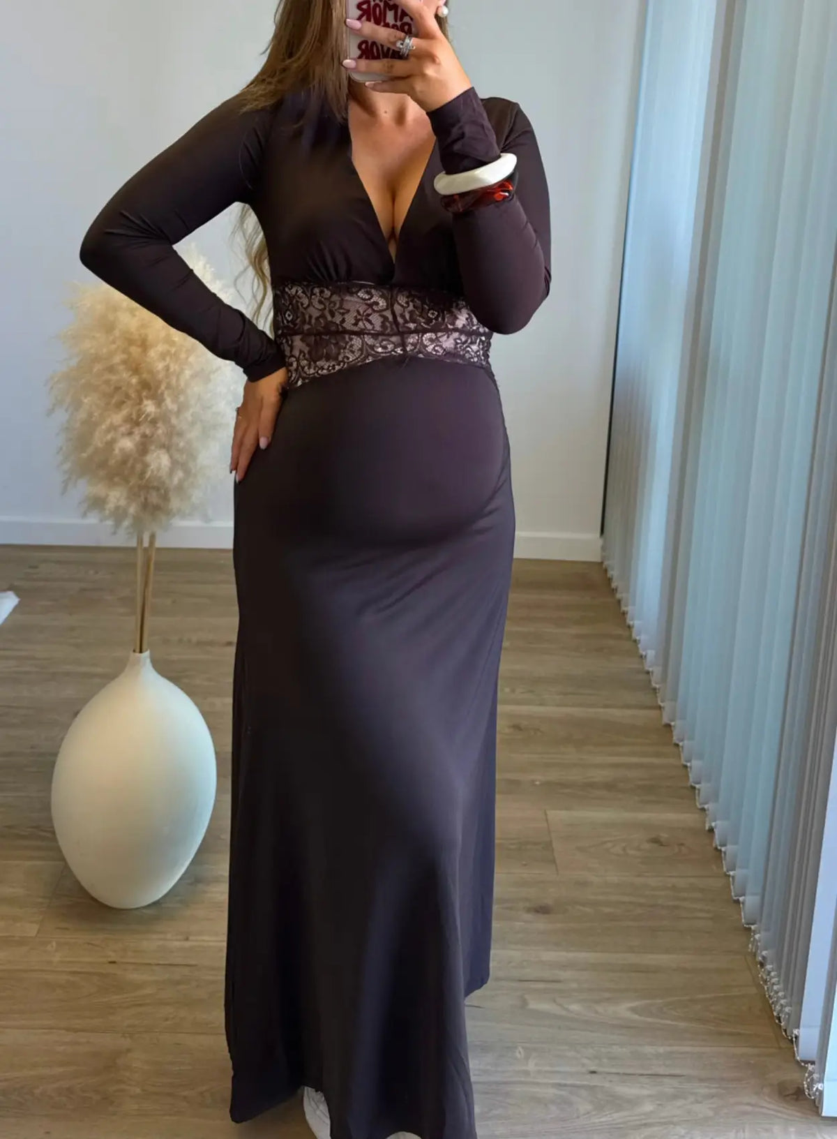 PRALINÉ - Robe longue de grossesse marron avec dentelle