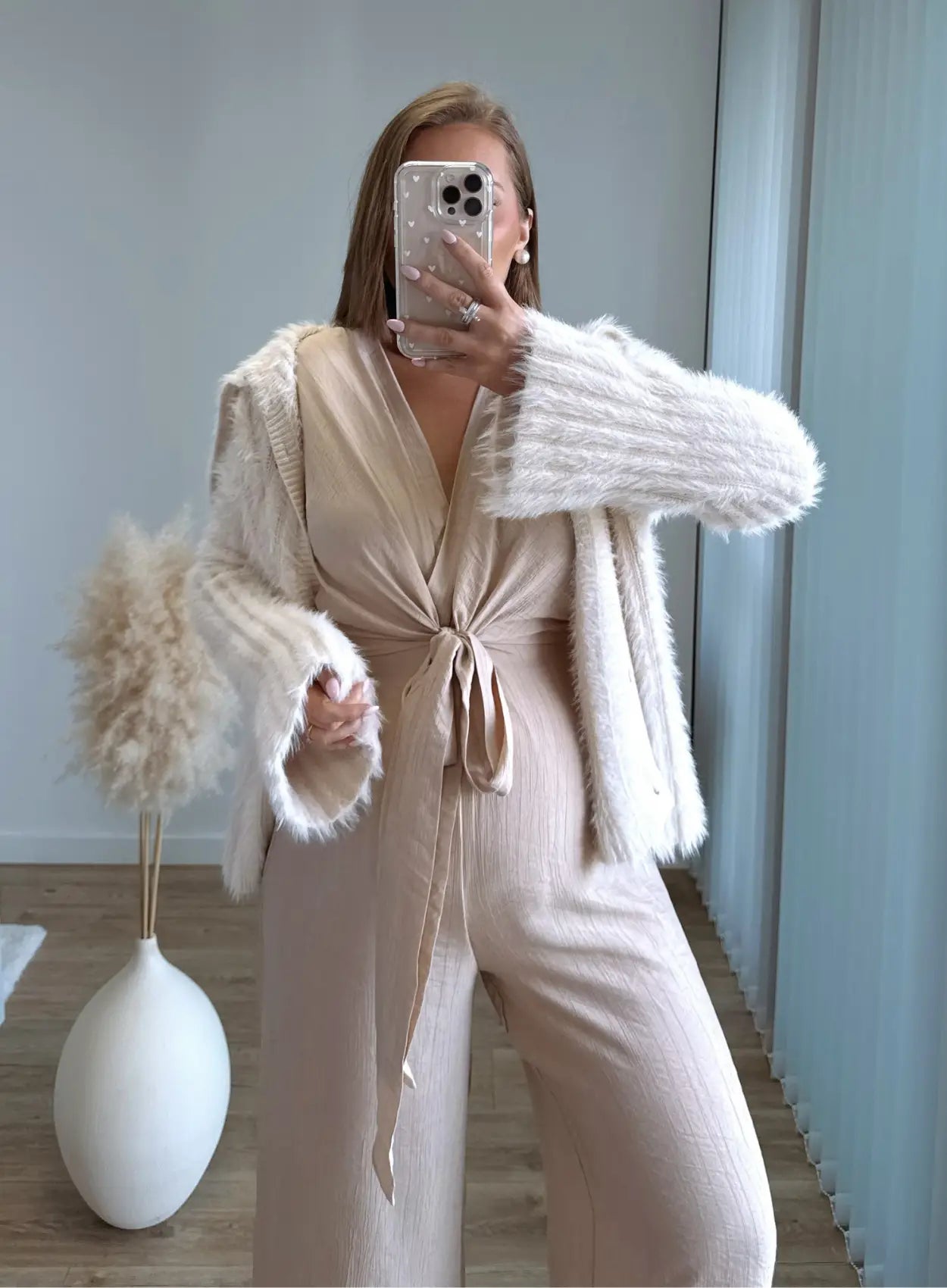 Combinaison-fluide-de-grossesse-en-lin-beige