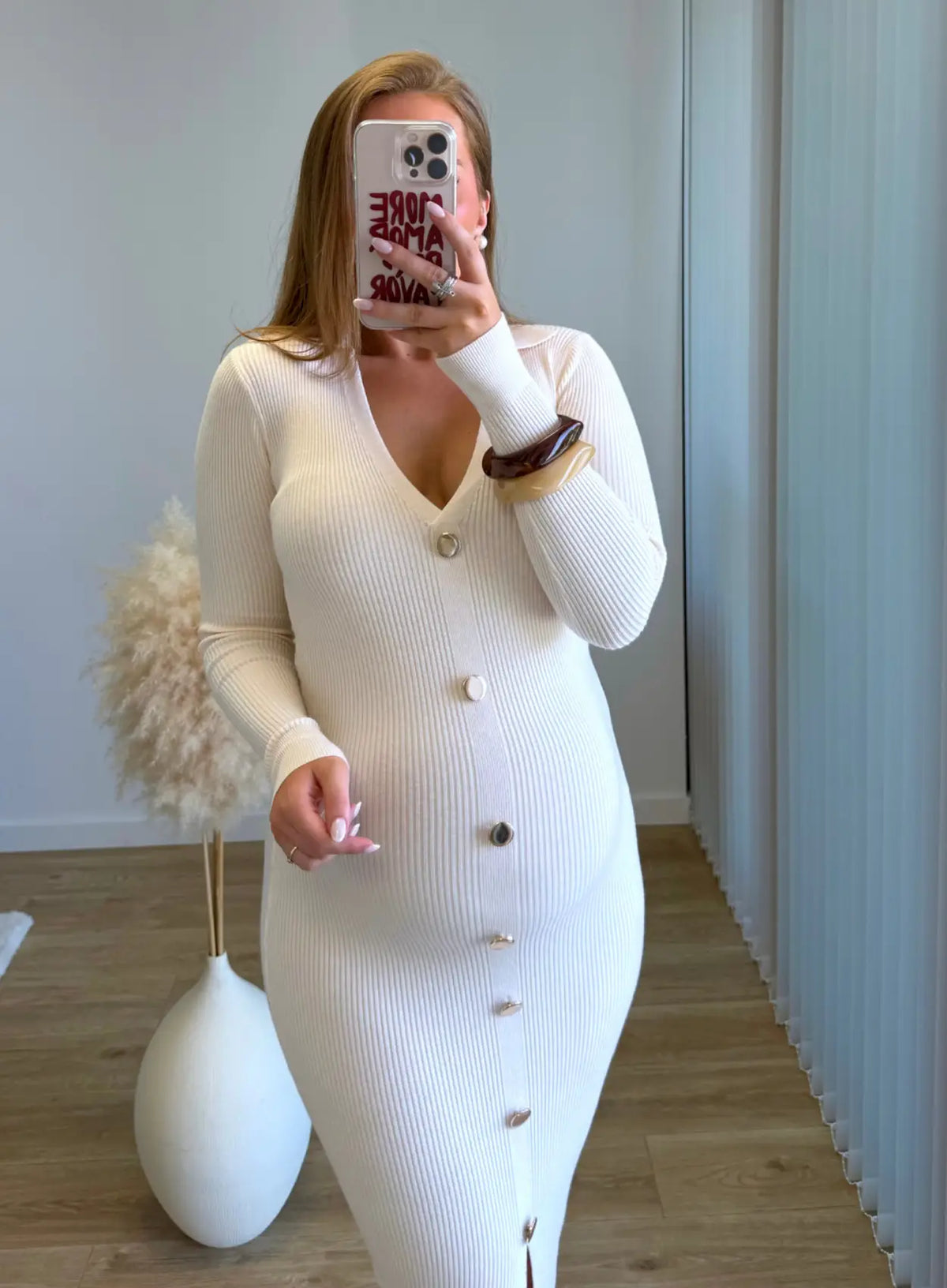 Robe-courte-de-grossesse-avec-boutons
