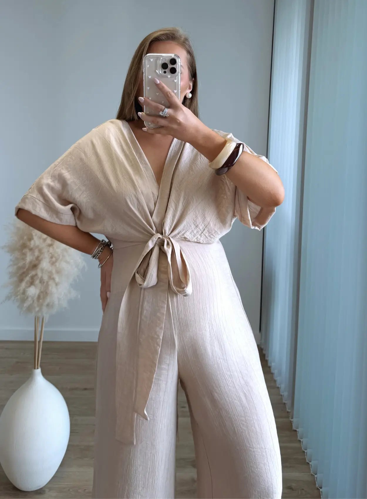 Combinaison-fluide-de-grossesse-en-lin-beige