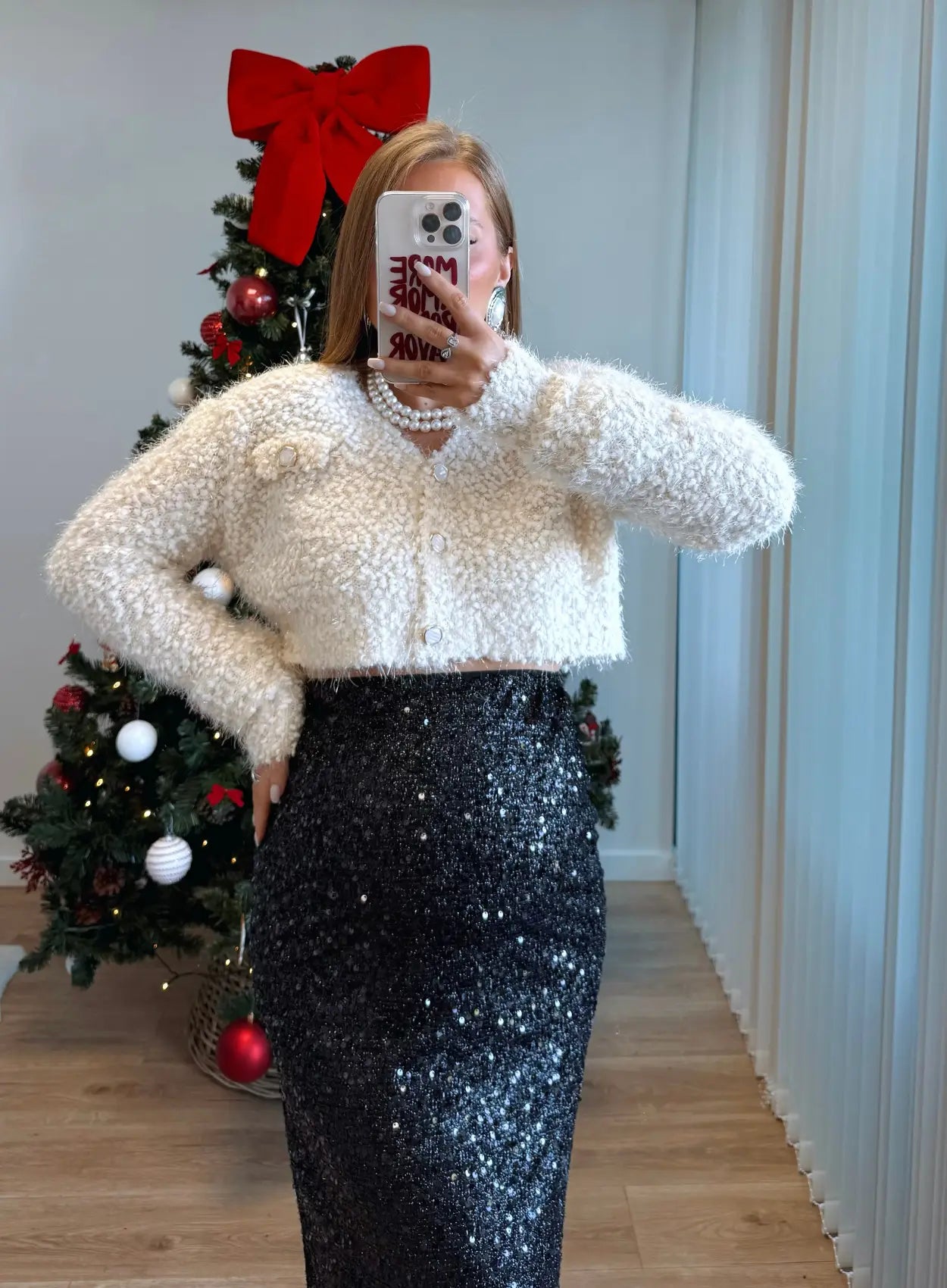 Pull-/-gilet-court-de-grossesse-en-maille