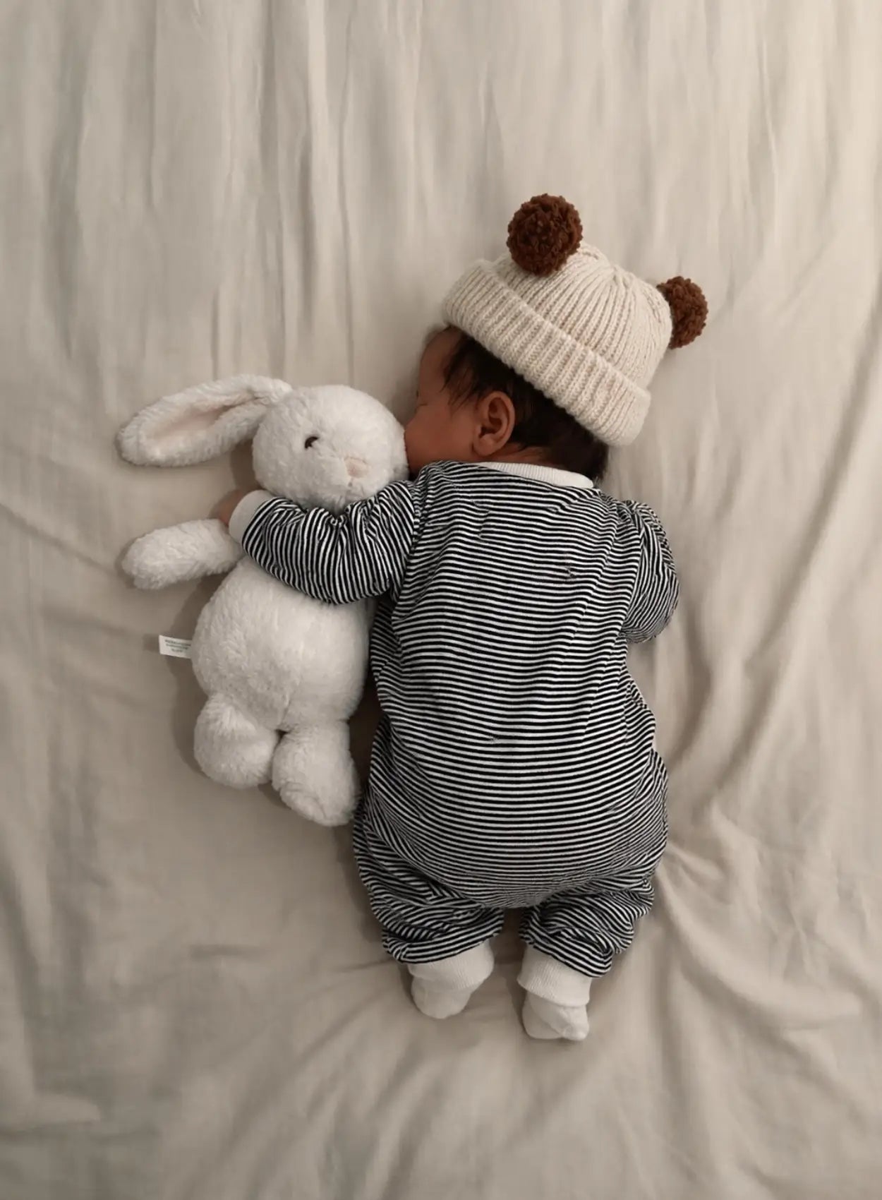 tenue-rayée-bleu-pour-bébé