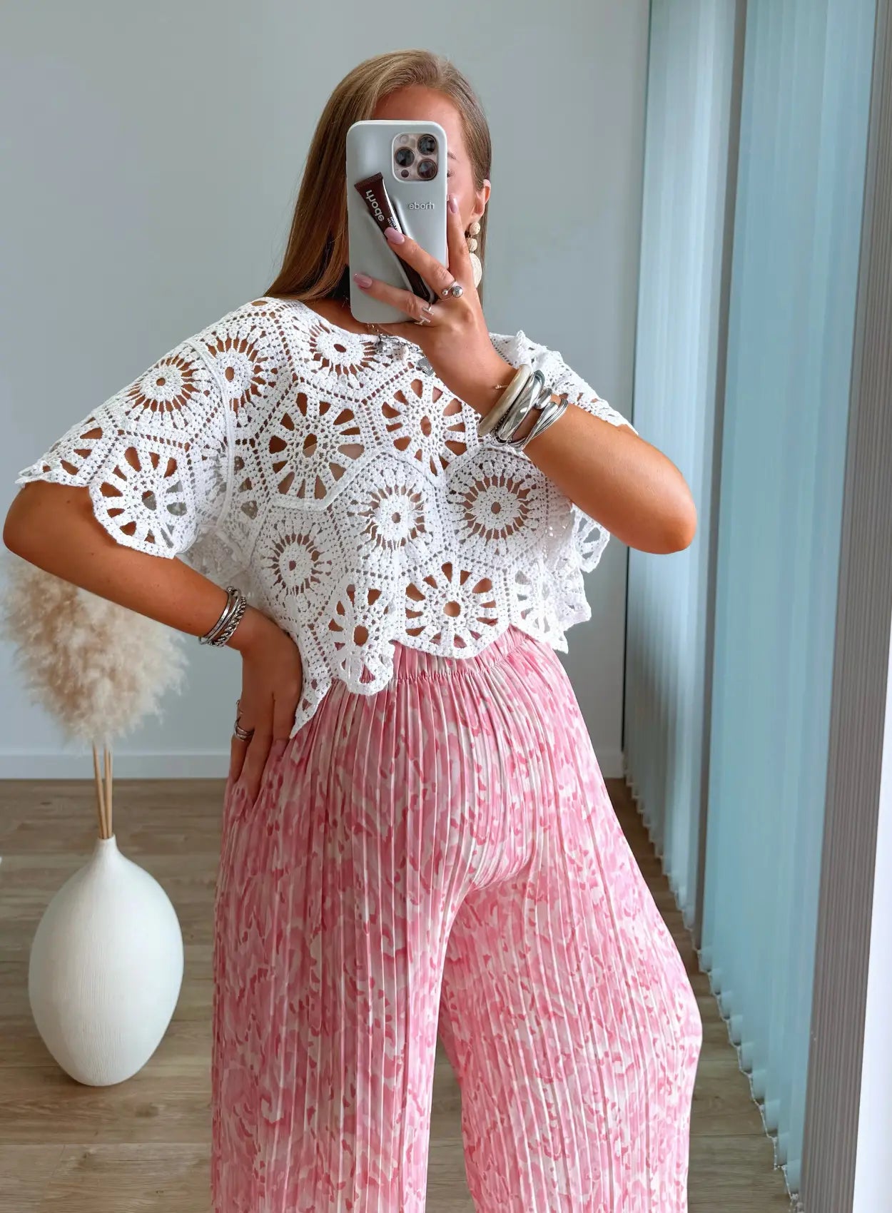 pantalon-de-grossesse-plissé-à-motifs-rose