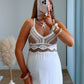 robe-longue-de-grossesse-fluide-en-lin-blanche-avec-crochet