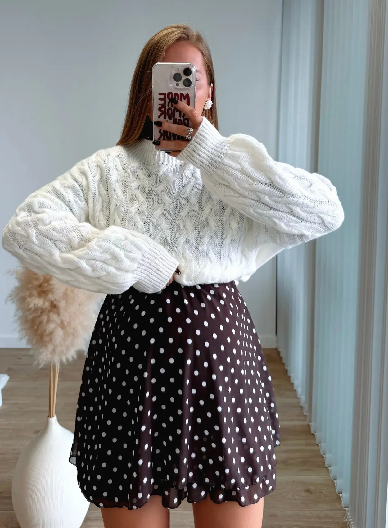 Pull-de-grossesse-en-maille-torsadé-blanc