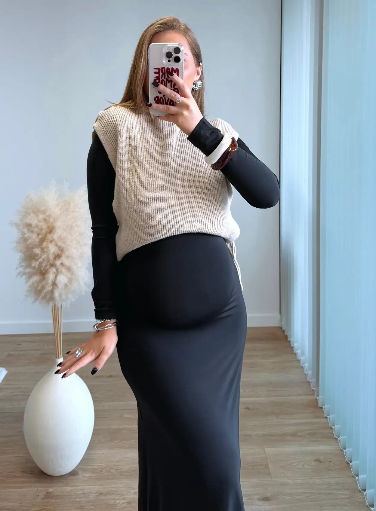 Pull-de-grossesse-tout-doux-sans-manches