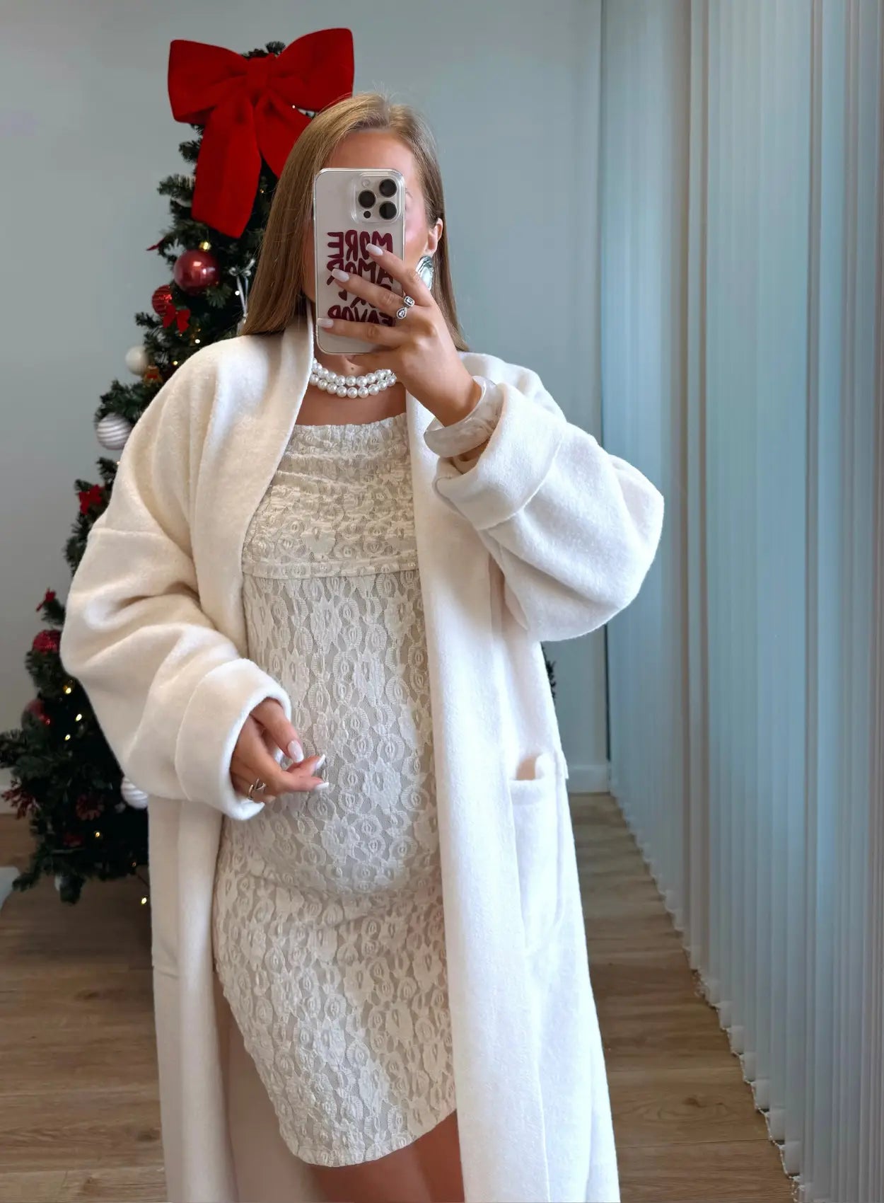 VANILLA - Robe de grossesse en dentelle beige col bardot