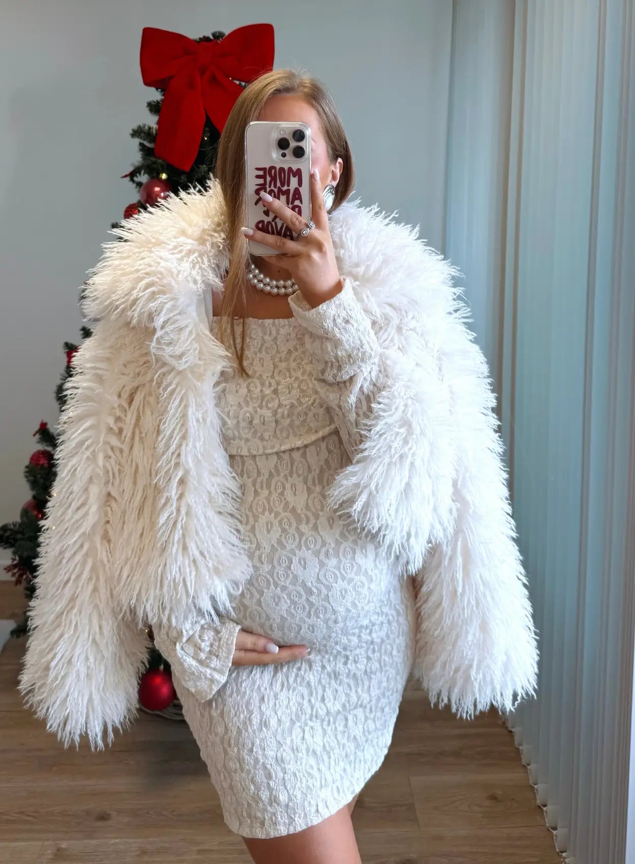 VANILLA - Robe de grossesse en dentelle beige col bardot