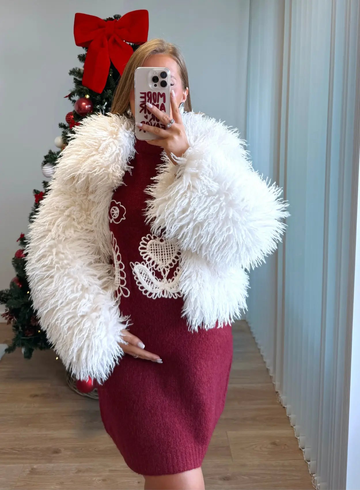 Manteau-de-grossesse-en-fausse-fourrure-blanc