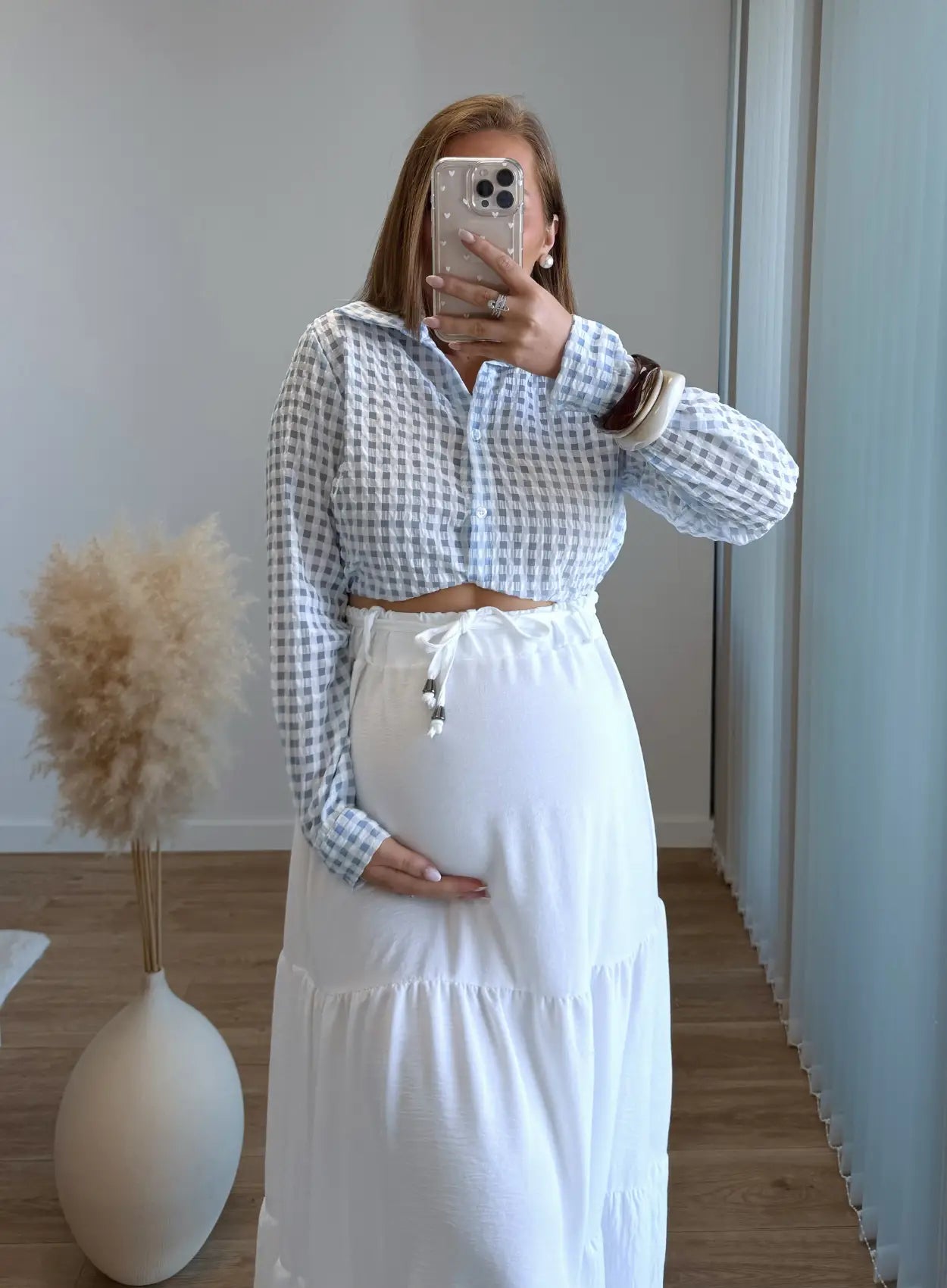 Chemise-courte-de-grossesse-bleue-à-motifs-vichy