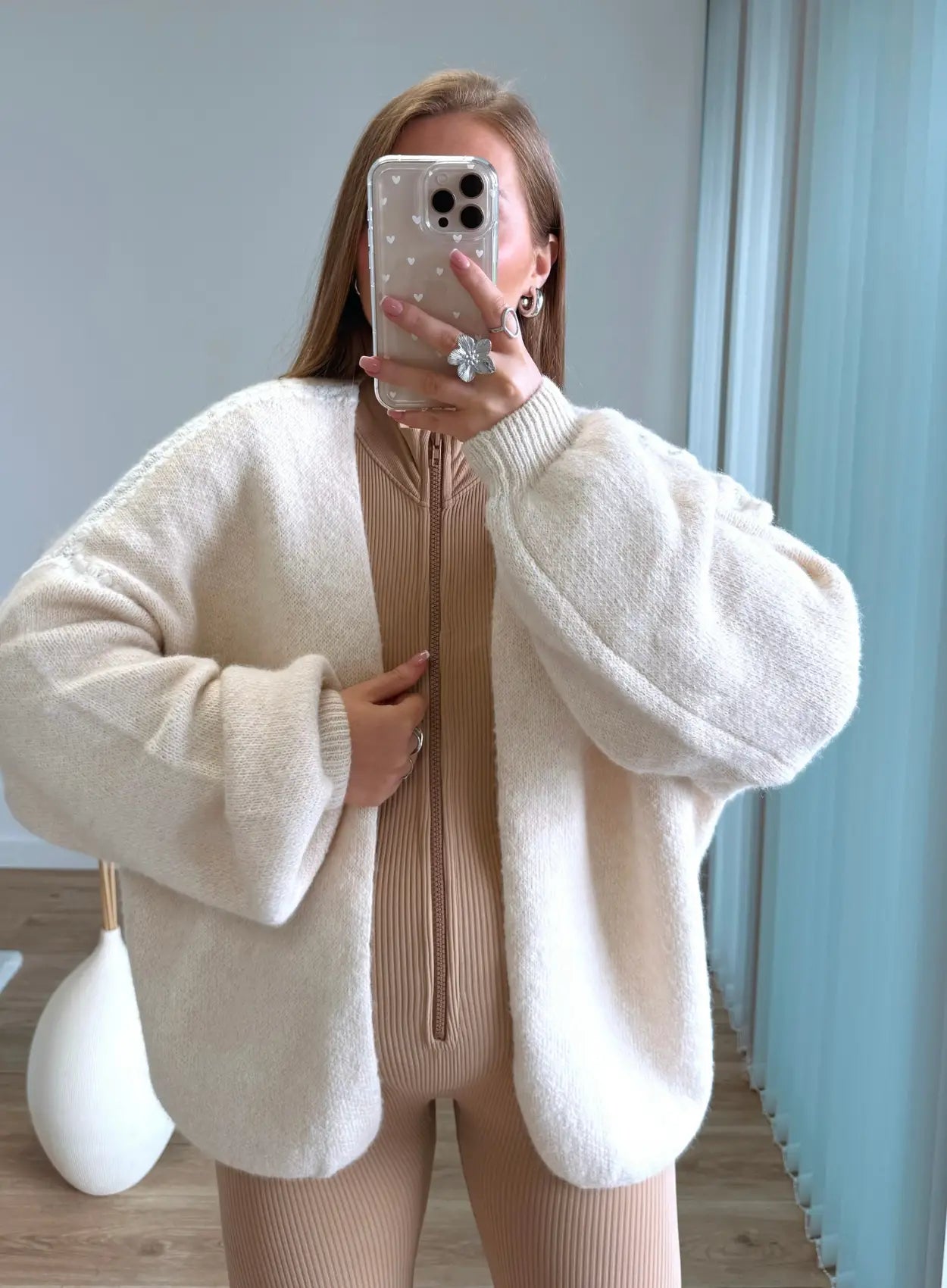 Gilet-de-grossesse-douceur-extrême-crème