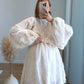 Robe-courte-de-grossesse-babydoll-beige-à-plumes